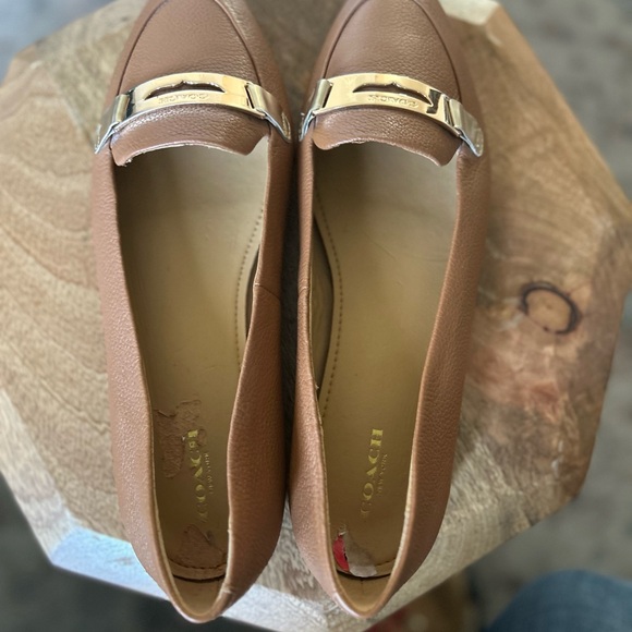 Coach Leather loafers Size 12
Great condition - Picture 3 of 10